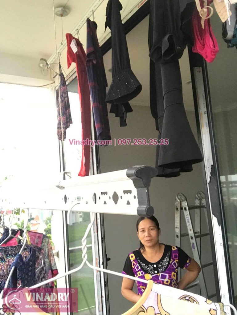 Sửa giàn phơi thông minh nhà cô Thìn ở ngõ 75 Tư Đình, Long Biên