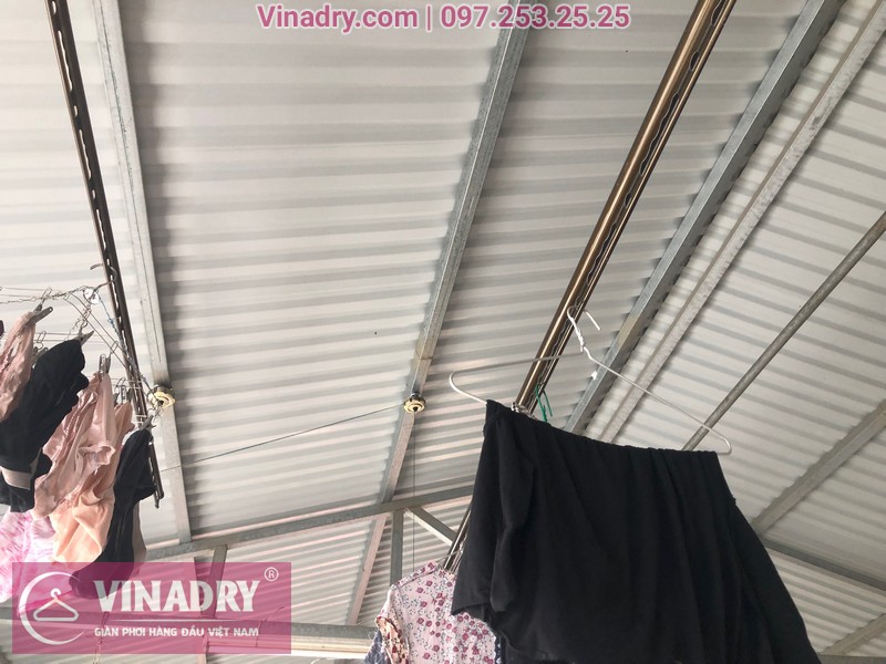 Lắp giàn phơi thông minh Vinadry GP941 trên trần mái tôn tại số 162 ngõ trại cá Hai Bà Trưng Hà Nội, nhà ông bà Tiến Nhung.